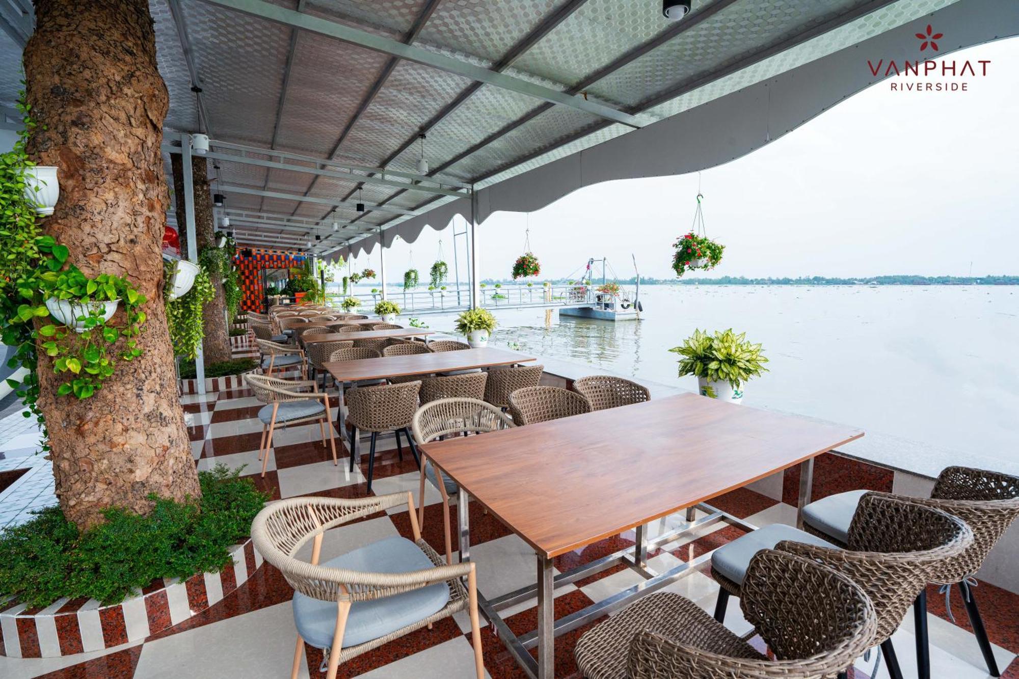 Van Phat Riverside Hotel Can Tho Exteriör bild